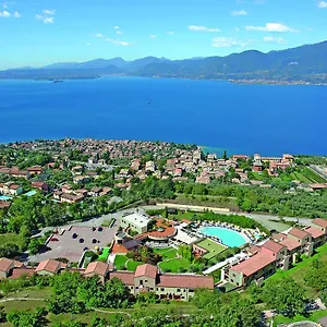 le-torri-del-garda.hotelinveneto.com/