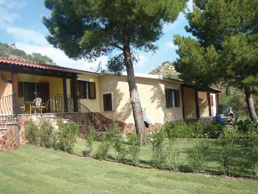 Villetta Luisella Santa Margherita di Pula 0*,  Italie